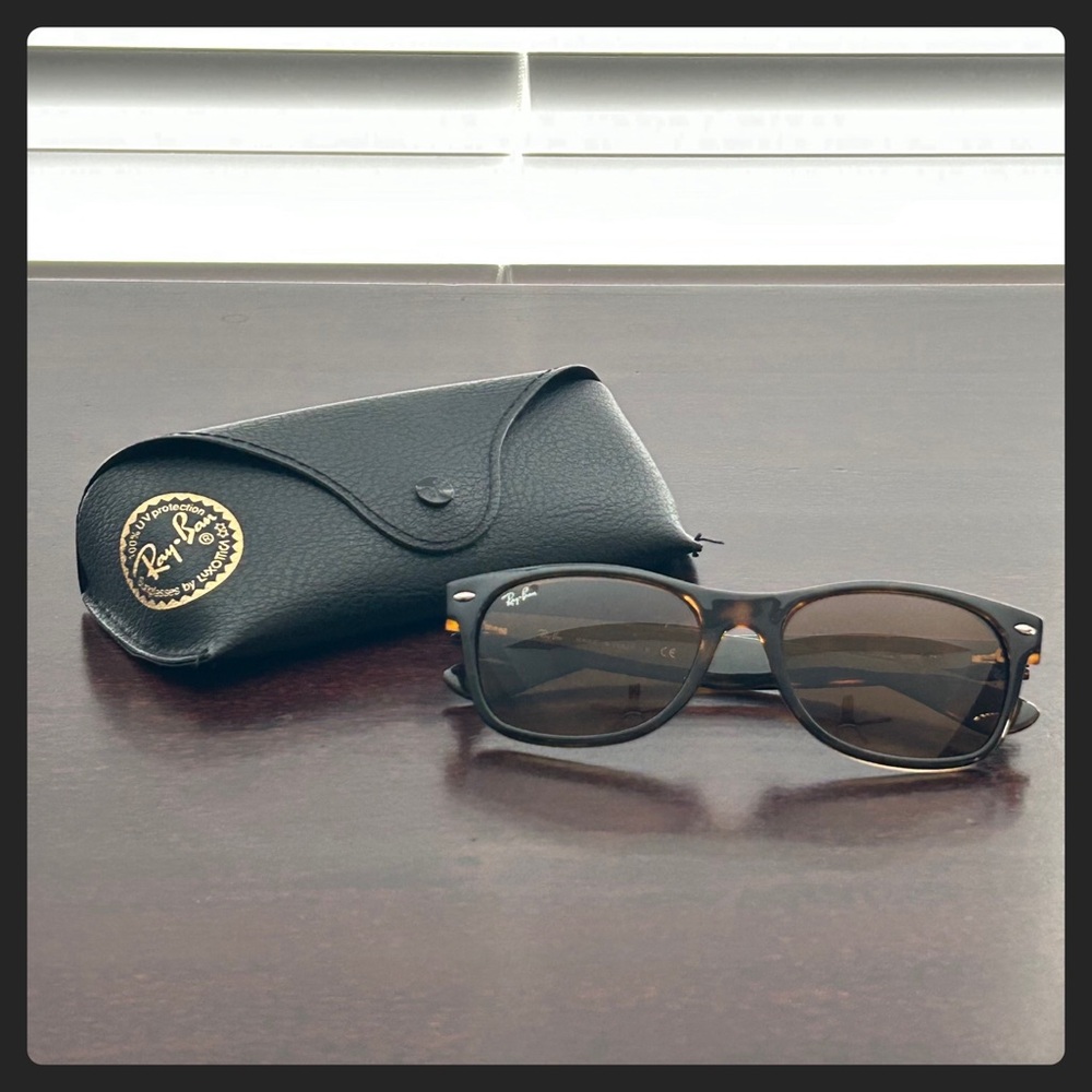 Ray-Ban “New Wayfarer Classic” Sunglasses - Polished Tortoise